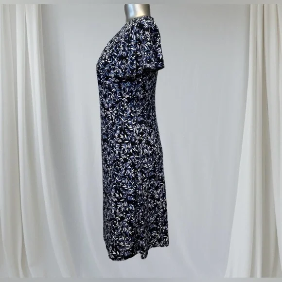 ✅Tommy Hilfiger Blue and White Flutter Sleeve Sheath Dress - Picture 5 of 14